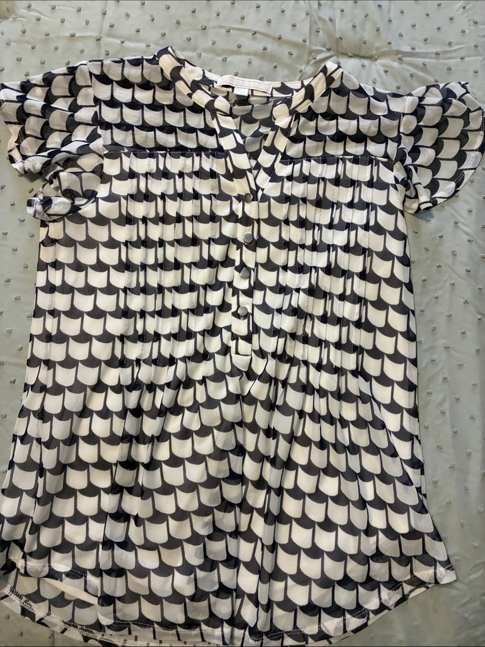 Juniper Lime Navy and White Patterned Women’s V Blouse —-Lined